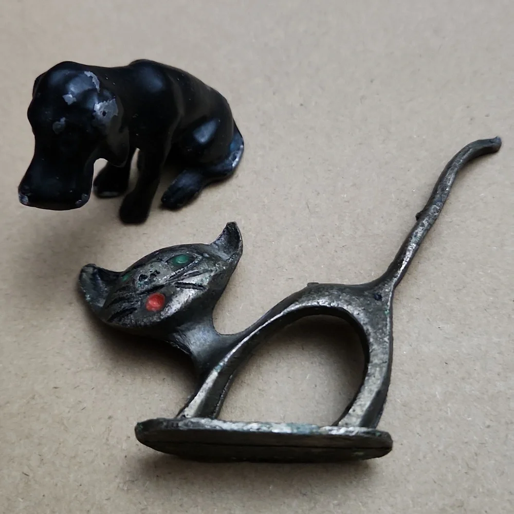 Vintage Patina Metal Dog Figurine & Cat Ring Holder Accent Decor Collectible